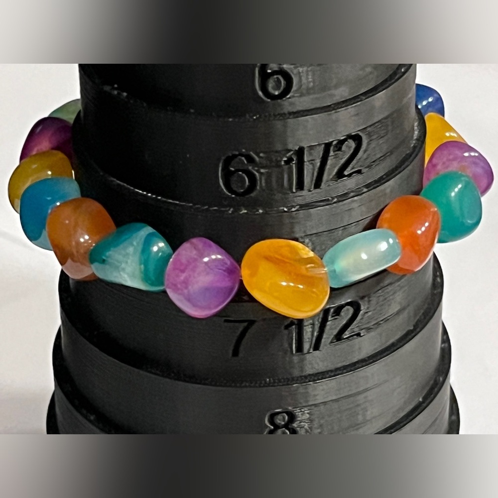 Bracelet - multicolor and -shape stones